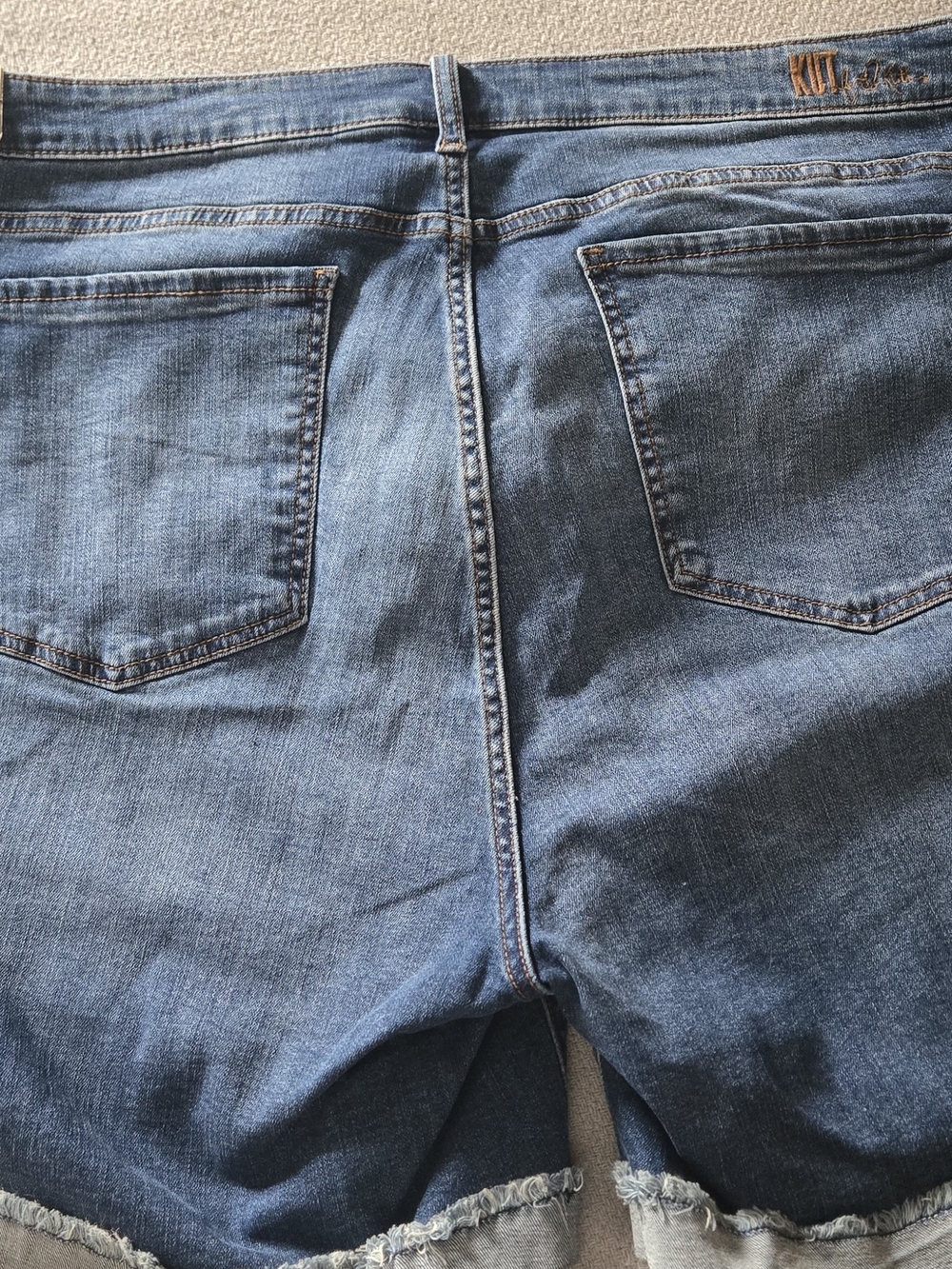 Kut From The Kloth Kady Mid Wash Denim Shorts - Picture 2 of 4